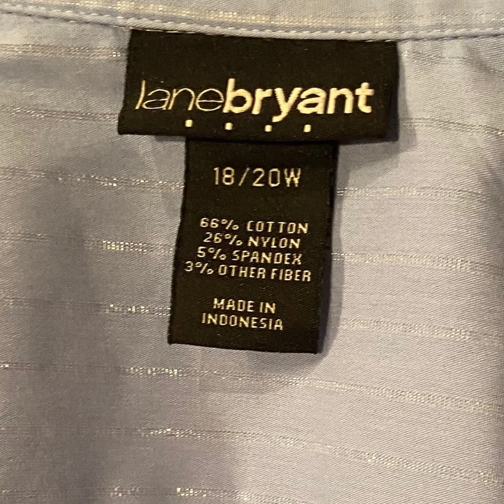 Lane Bryant Light Blue Button Down Top Size 18/20 - Picture 3 of 5